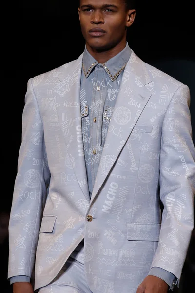 Look 79